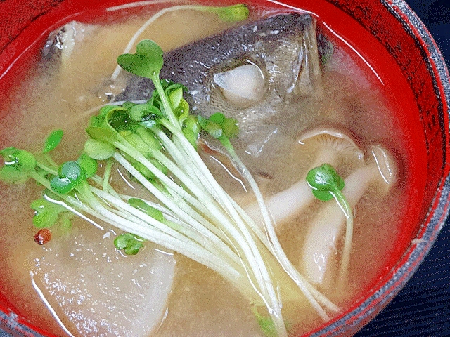 旨みを引き出すコツ☆　「イサキのアラ汁」