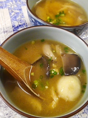 里芋平茸の味噌汁 レシピ 作り方 By Leopoo 楽天レシピ