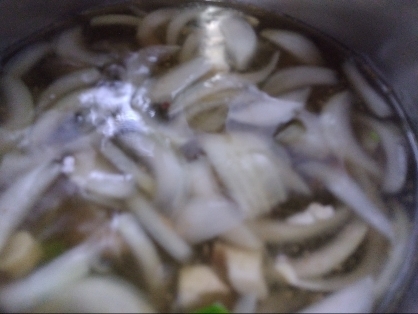 母の日に茸と新玉ねぎの味噌汁
