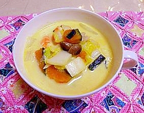 海老と野菜のクリームスープ