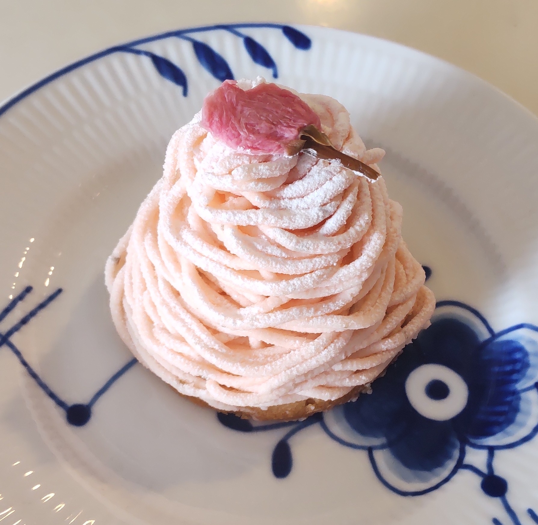 桜香る濃厚クリームが美味しい❤️桜モンブラン