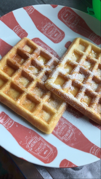 サクサクにはならなかったけど、はじめてのワッフル、美味しく食べることができました！