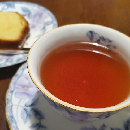 レモンバームで高価な紅茶に変わりました！
ごちそうさまでした！