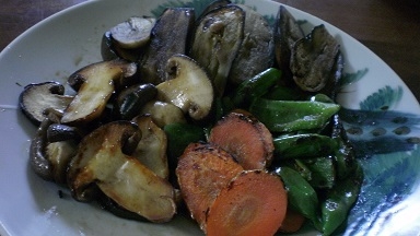 大黒ホンシメジと茄子人参ピーマンの焼き物