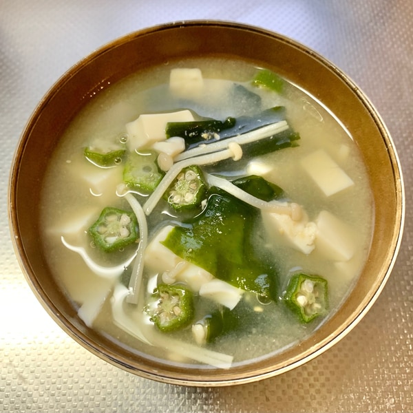 オクラと豆腐の具沢山お味噌汁 レシピ 作り方 By Kiico 楽天レシピ オクラと豆腐の具沢山お味噌汁 レシピ 作り方 By Kiico 楽天レシピ