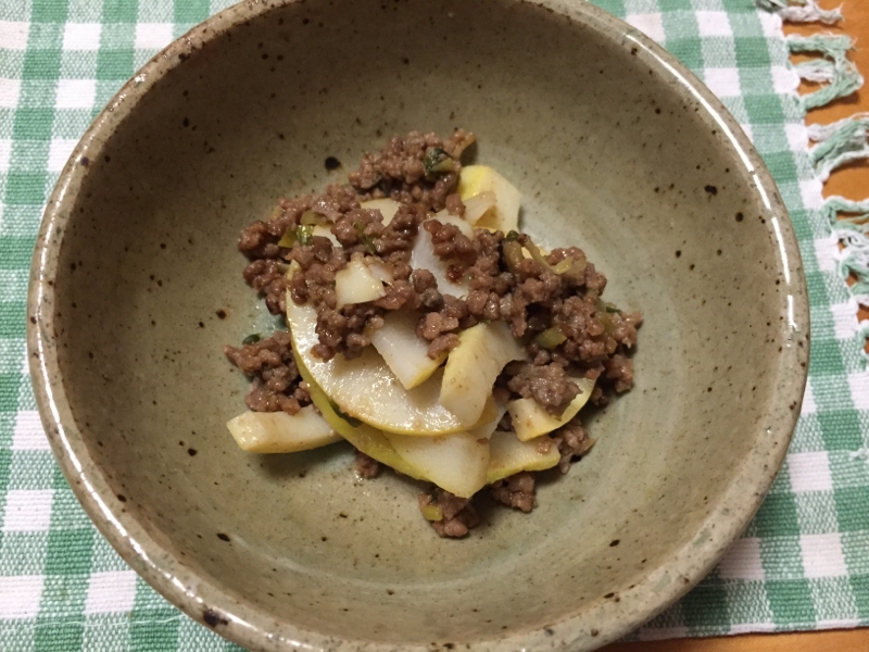 たけのことひき肉の炒め物