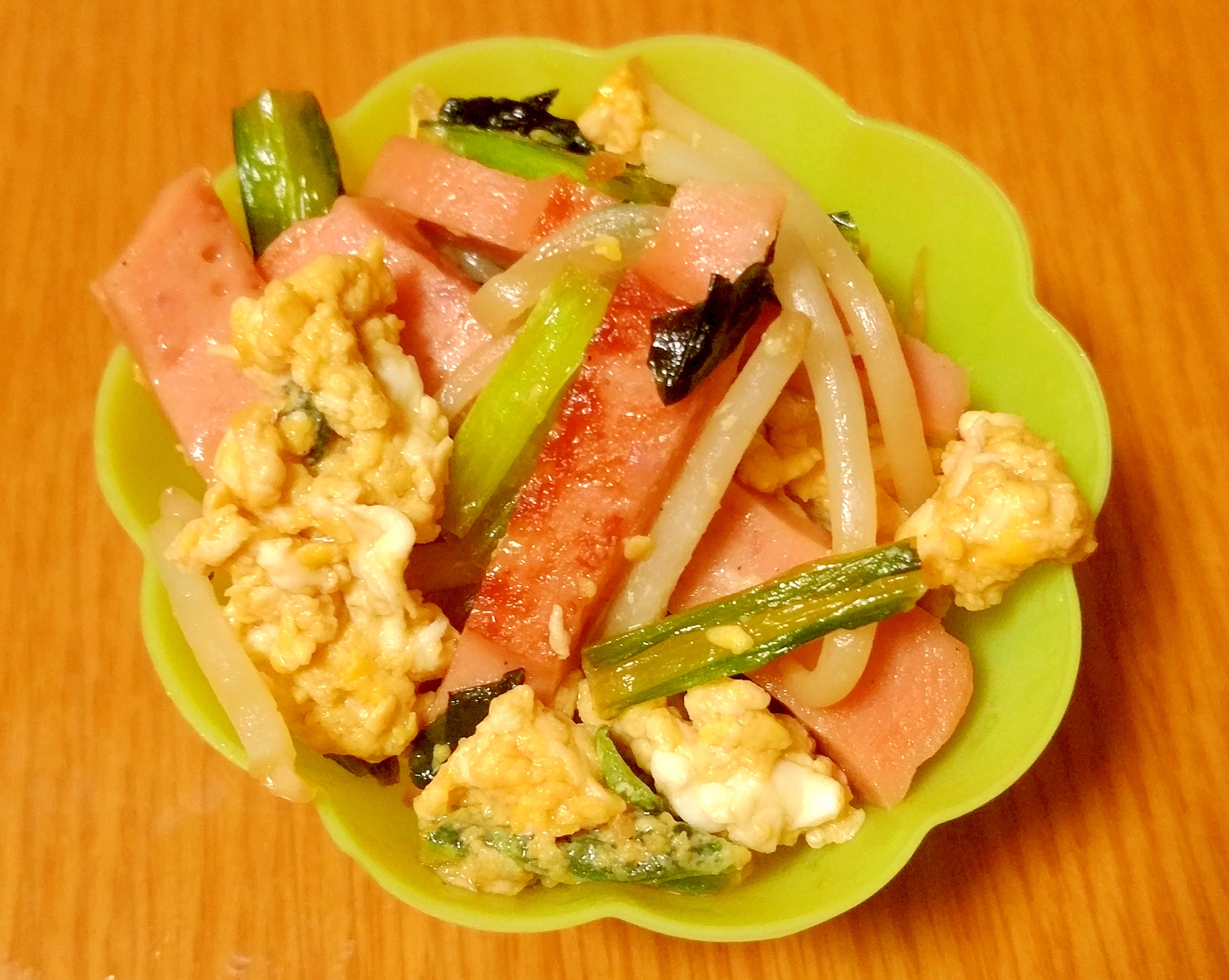 お弁当のおかずなどに♪ソーセージの野菜炒め☆