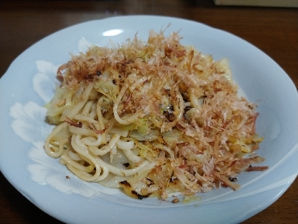 乾麺、ひき肉で作りました。麺を茹でる時間が待てれば、超簡単ですね!!また作ります(^^)