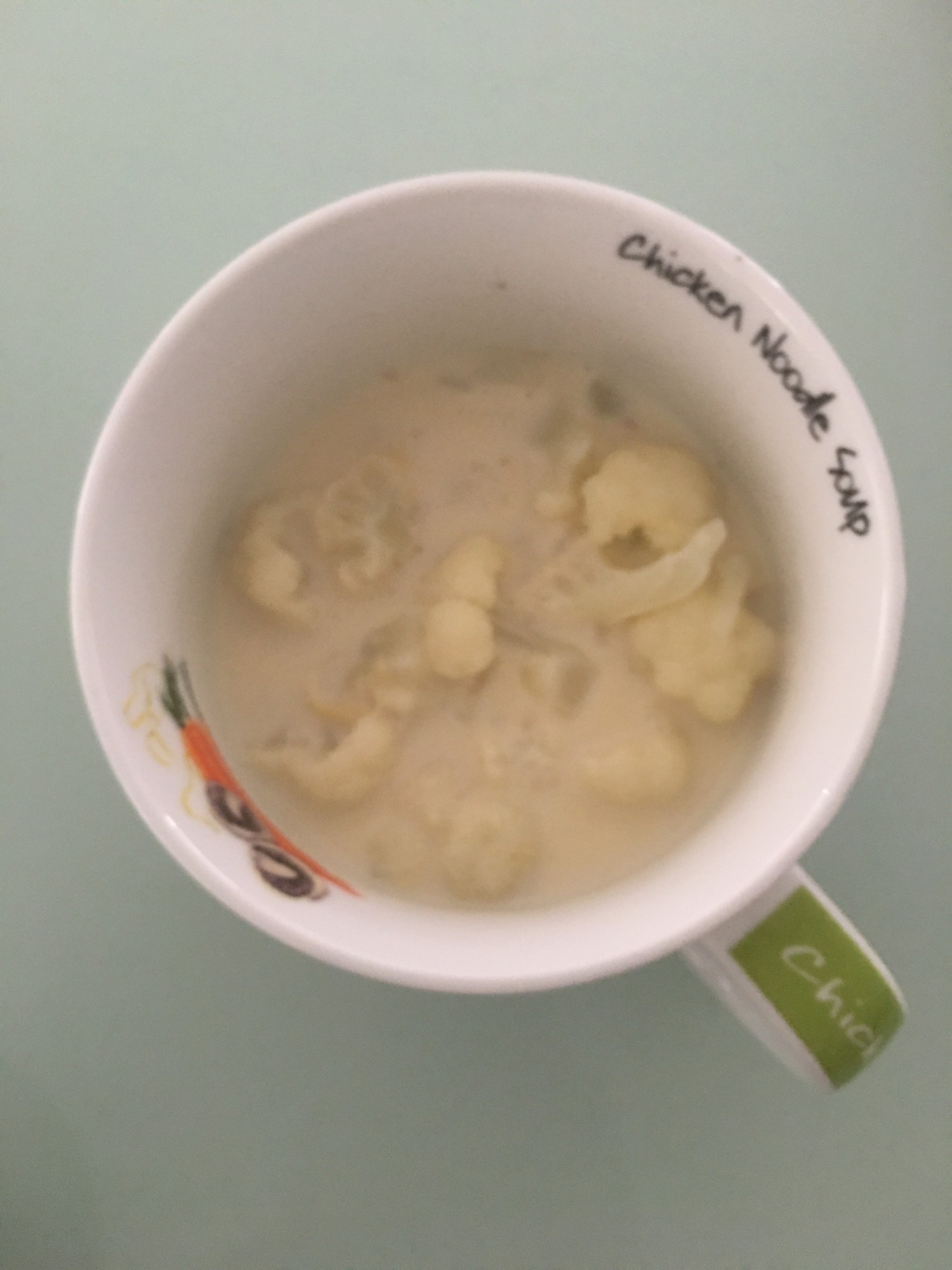 ココナッツミルクでカリフラワースープ