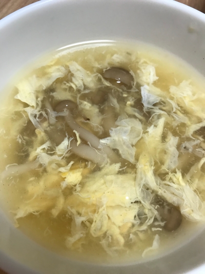白だしでカンタン♫キノコのかき卵スープ