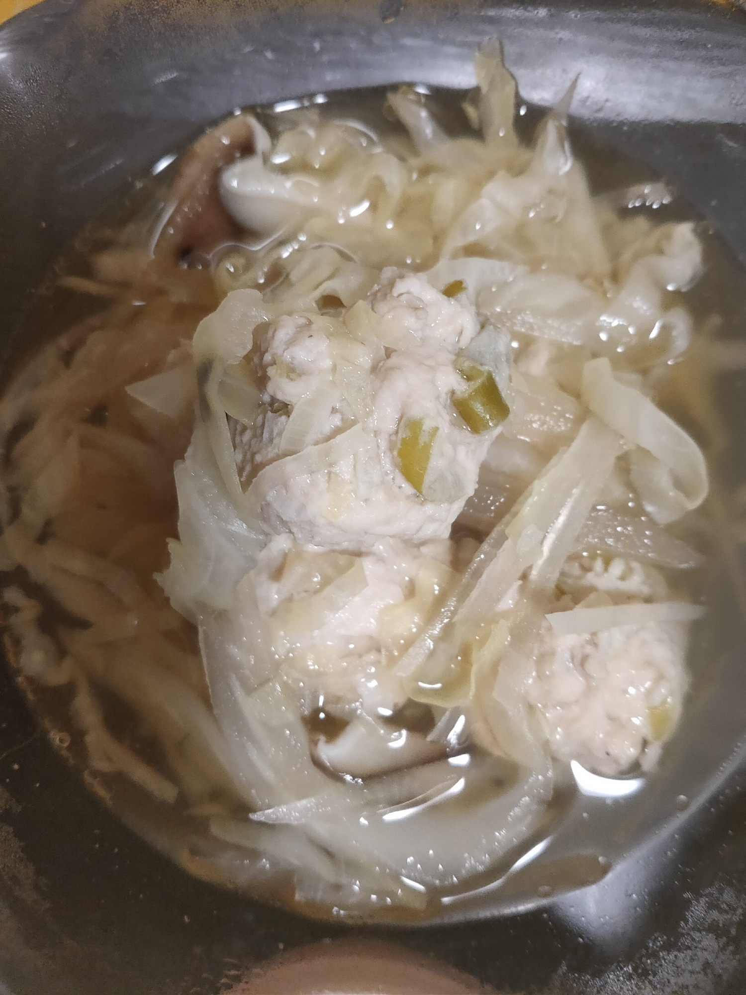 大根とキャベツの鶏団子スープ鍋