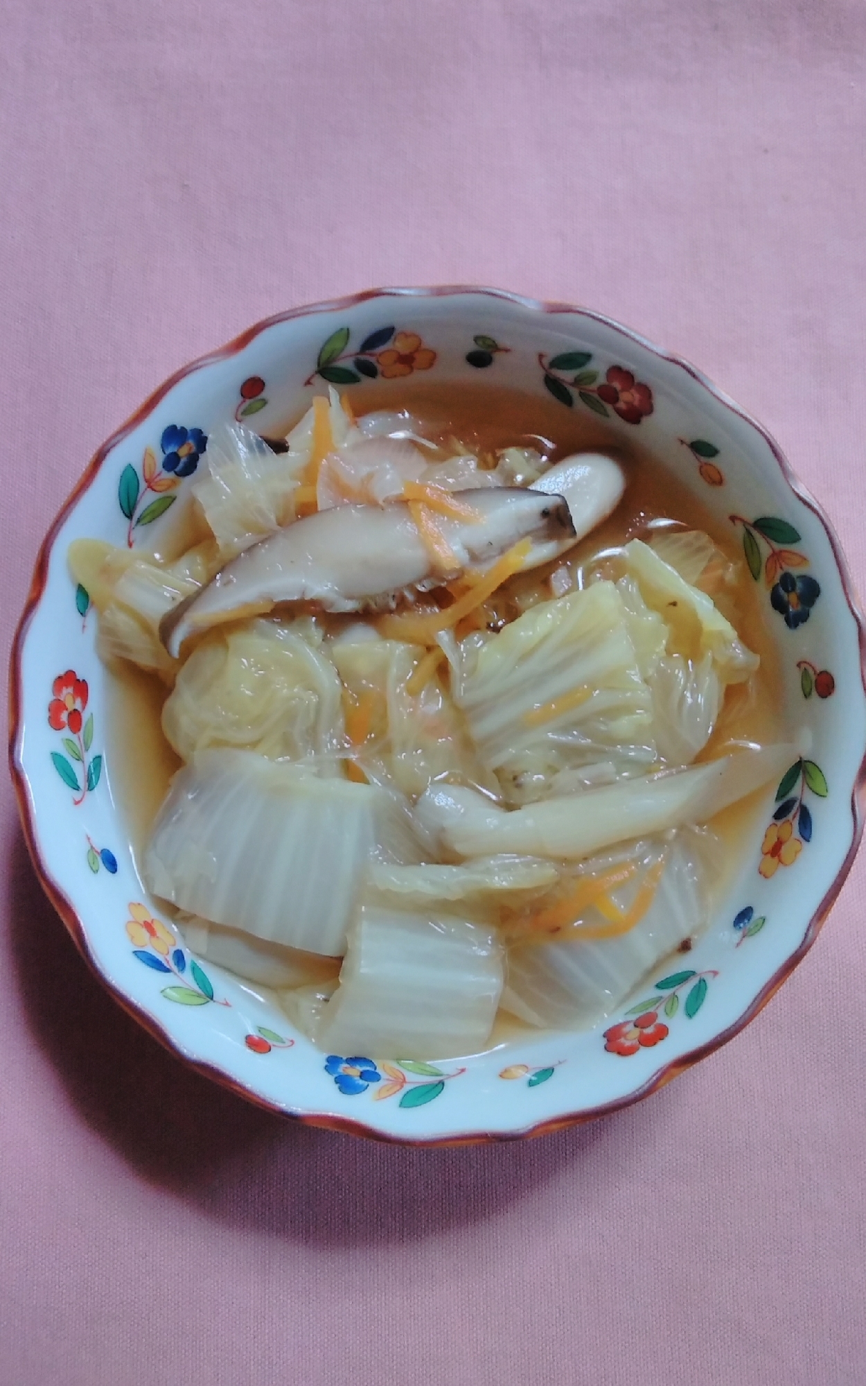 白菜と人参と白葱の和風スープ