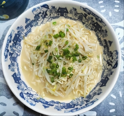 もやしとネギ♪ラーメン