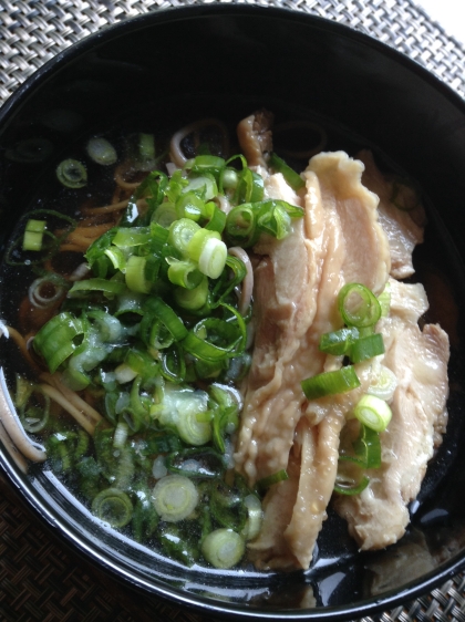 親鳥のスライスが決め手 鶏ソバとも違う山形の肉そば レシピ 作り方 By 楽天出店店舗 まるごと山形 楽天レシピ