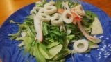 ちくわ、ハム、カニカマのレタスサラダ