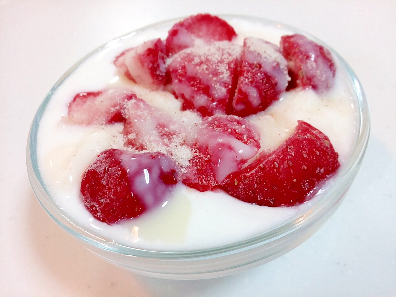 美的　ミルクプリンと冷凍苺のヨーグルト
