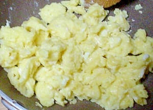 アーモンド炒り卵