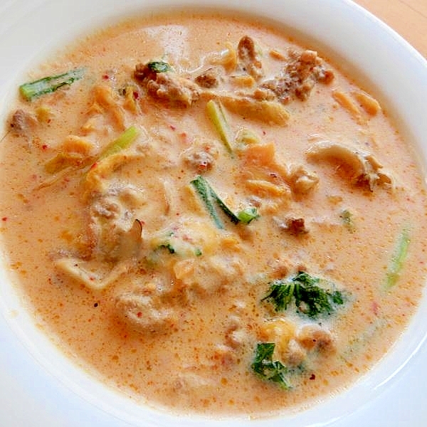 まな板なし4分!?キムチ&合い挽き肉の豆乳スープ♪