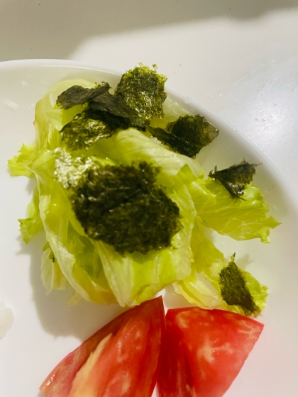レタスと海苔のサラダ　レモン胡麻ドレッシング