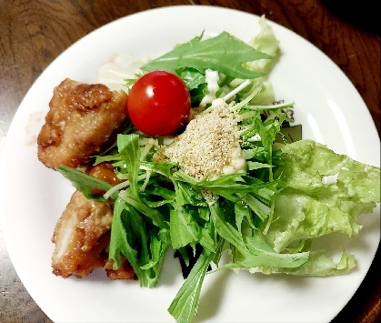 唐揚げで満腹サラダ