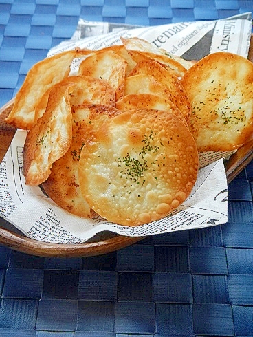 餃子の皮で★ガーリックトースト風餃子パリパリ