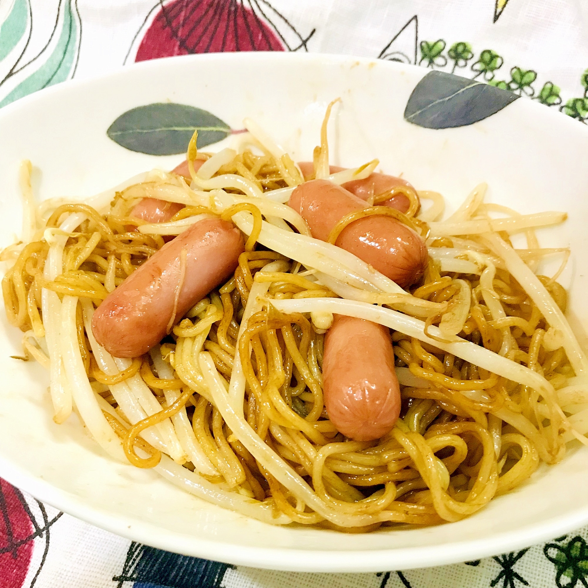 簡単☆電子レンジだけで作る焼きそば！ レシピ・作り方 by maru-maru｜楽天レシピ