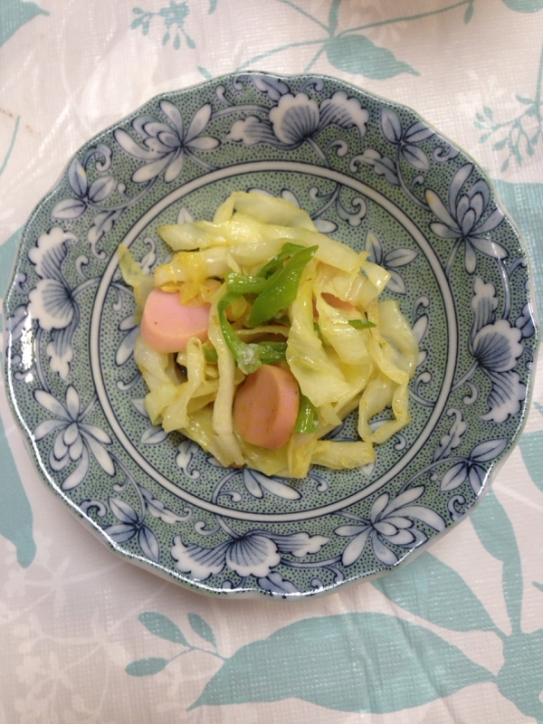 お弁当に☆ししとう&魚肉ソーセージ&キャベツ炒め☆