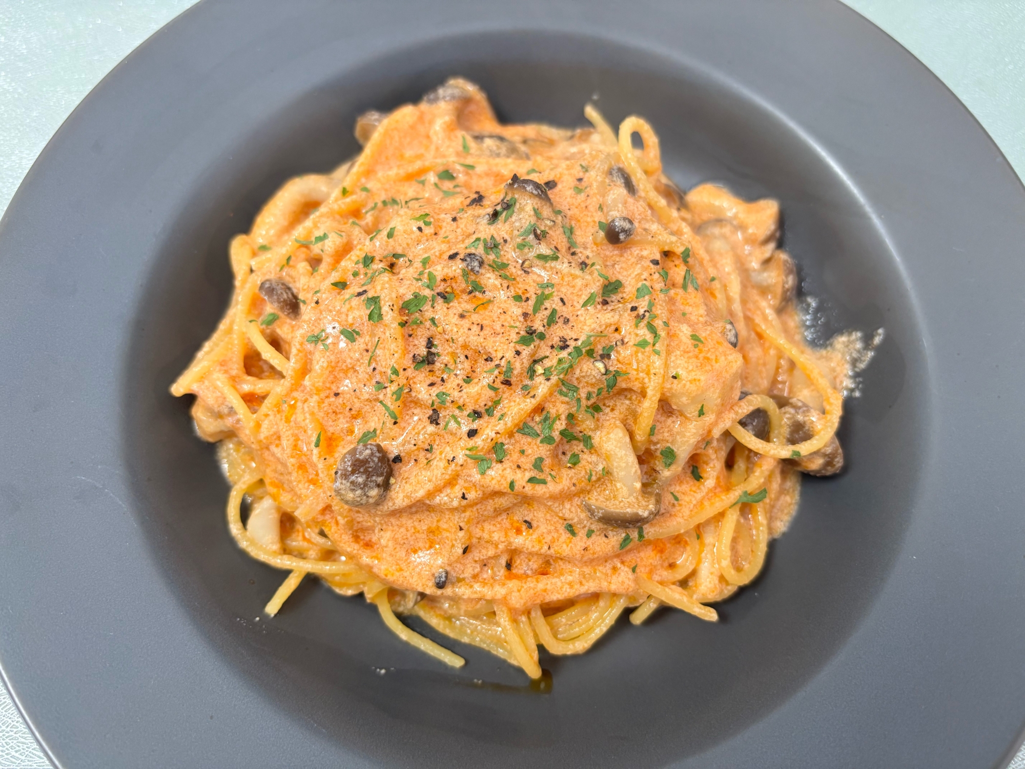 トマトクリームパスタ