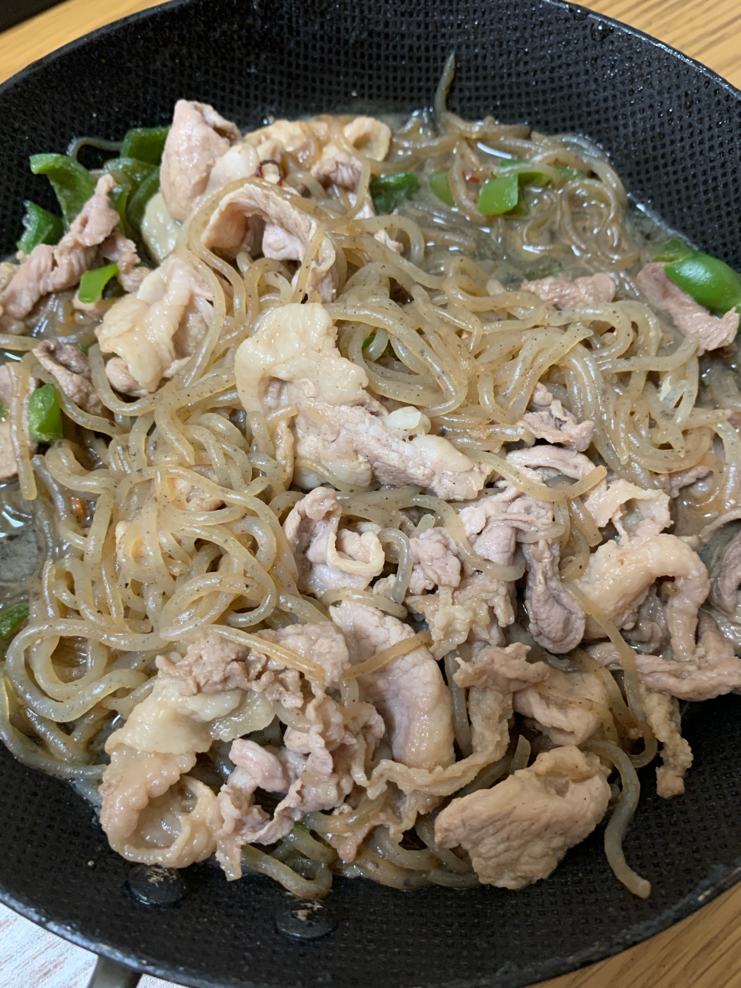 糸こんにゃくとピーマンの甘辛炒め