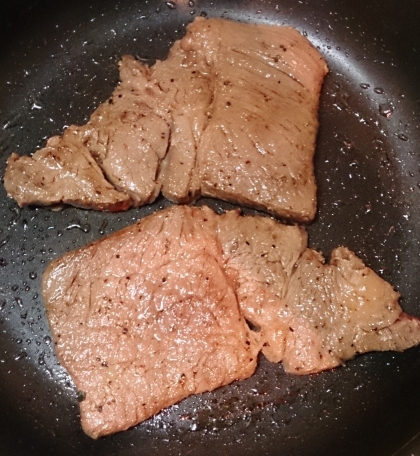 牛肉のステーキ　マリネ　ホットプレート　鉄板焼き