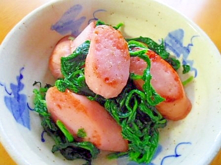魚肉ソーセージとおろぬき大根の炒め物