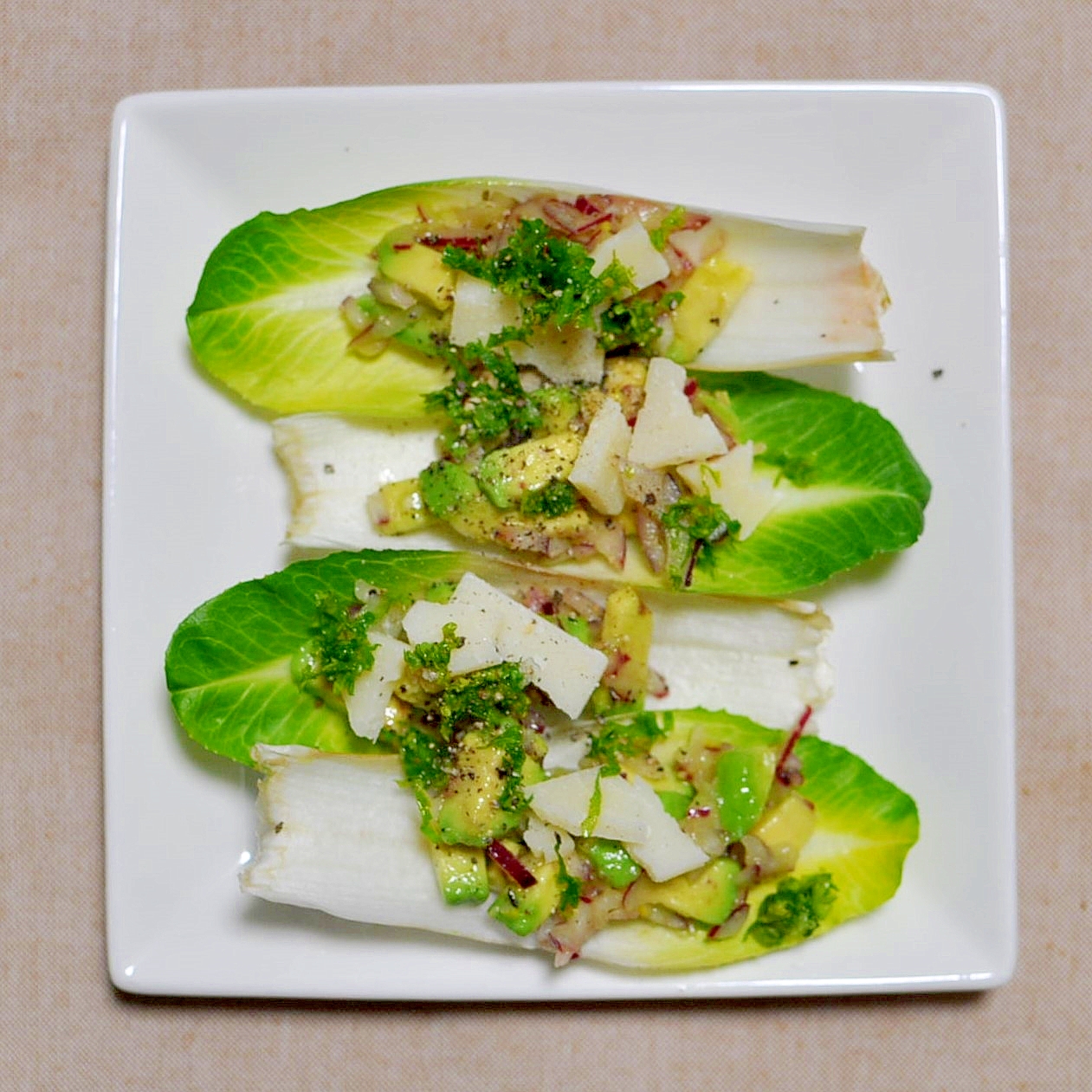 アボカドとパルメザンチーズのチコリボート レシピ 作り方 By Taka5chan 楽天レシピ アボカドとパルメザンチーズのチコリボート レシピ 作り方 By Taka5chan 楽天レシピ