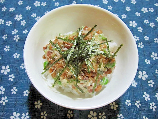 梅おくら納豆の小丼