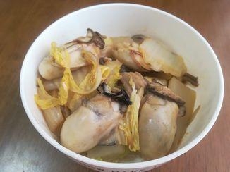 牡蠣と白菜の味噌煮