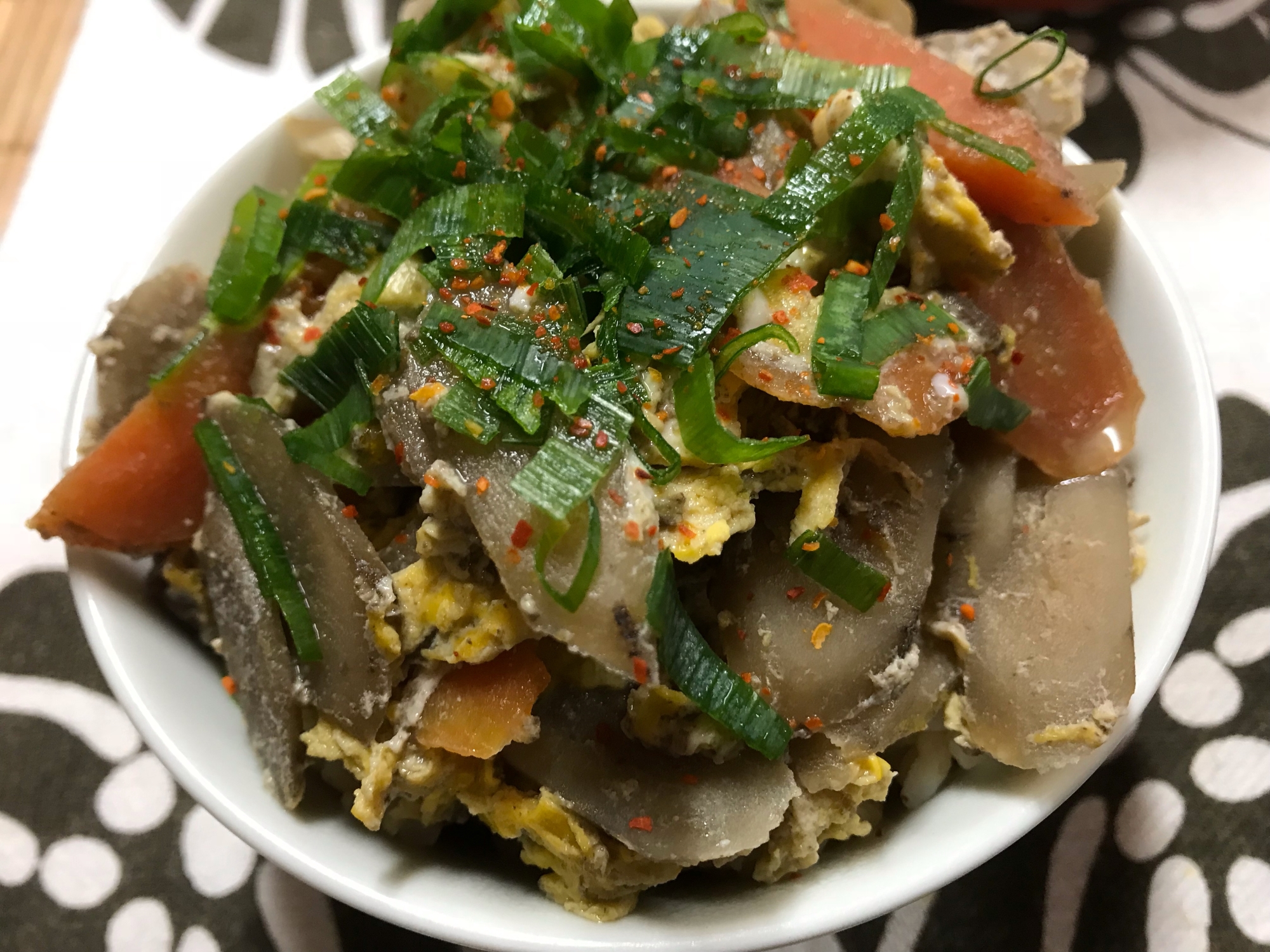 リメイク！牛肉と根菜煮の卵とじ丼