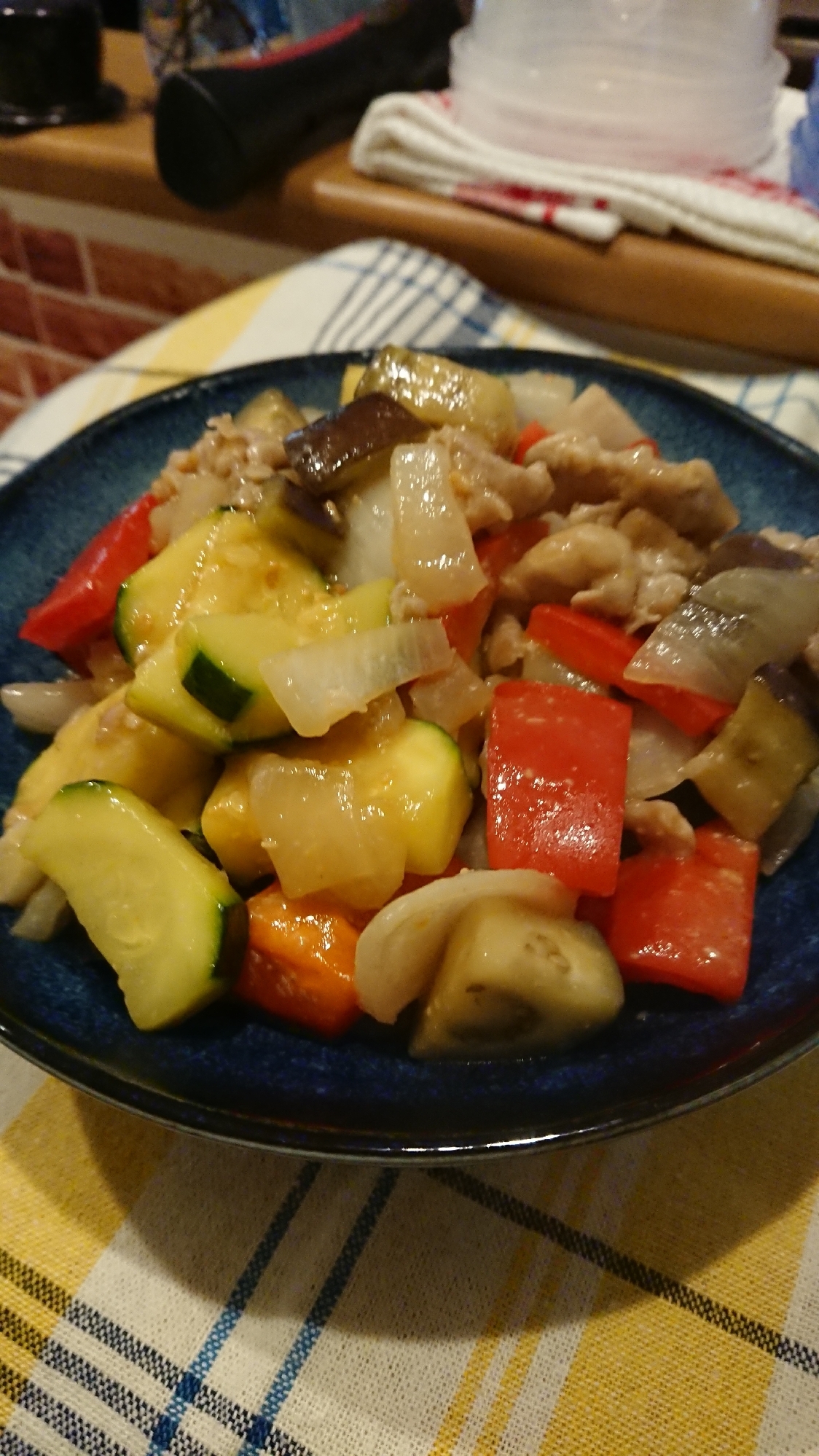 ズッキーニなすパプリカ夏野菜と豚肉のカポナータ♡