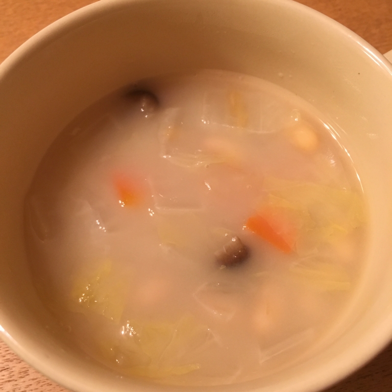 大豆入り☆白菜のミルクスープ