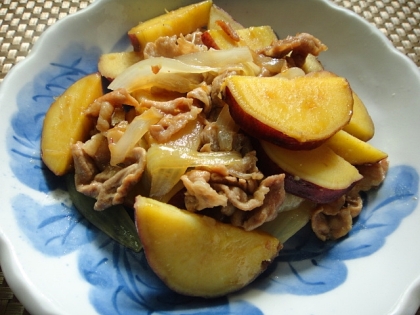 豚肉とさつまいもと玉ねぎの蒸し煮