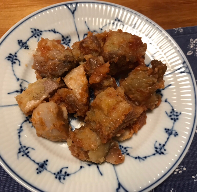 鳥モモ肉のケチャップパン粉炒め