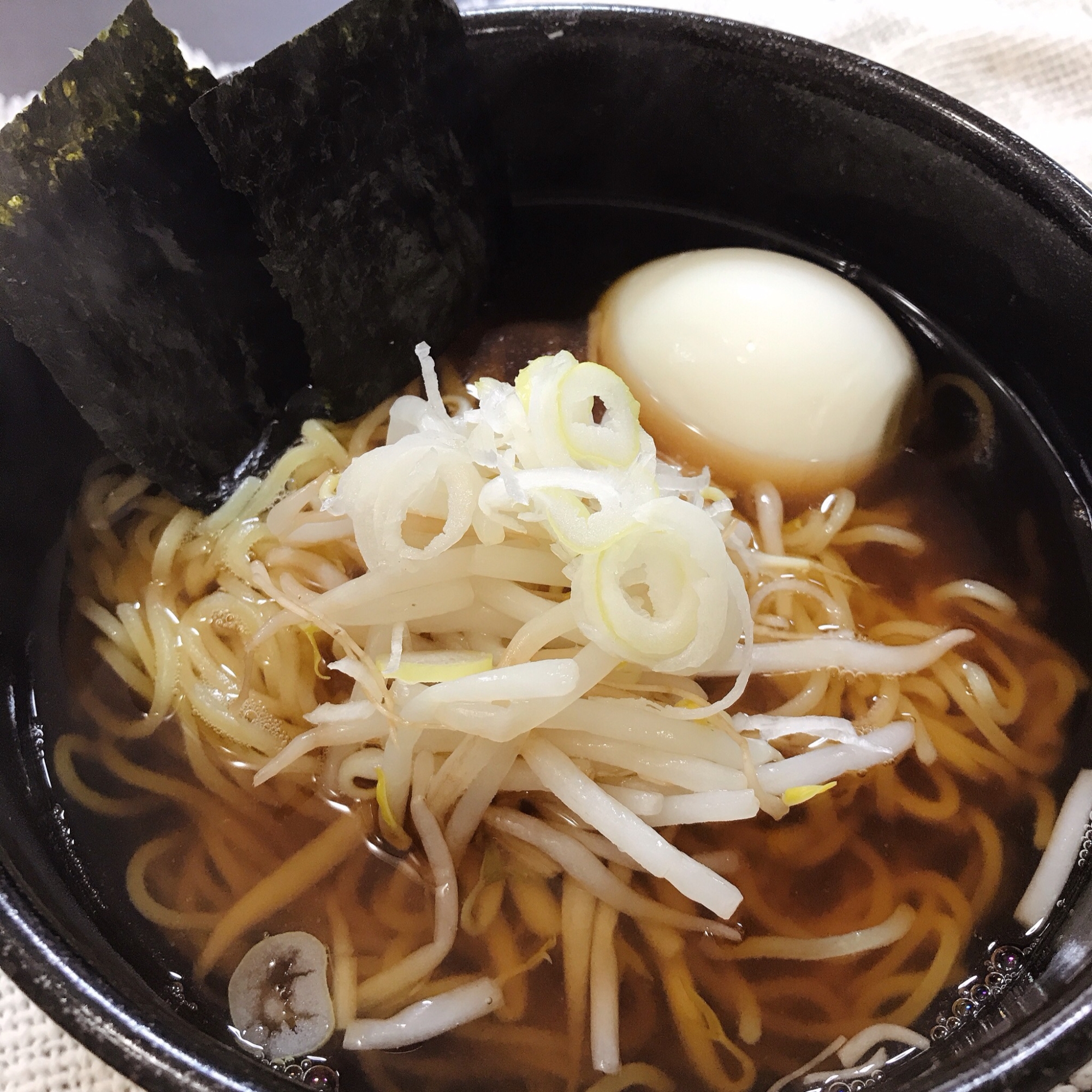 しゃきしゃきもやしの醤油ラーメン