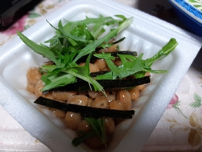 きざみ海苔で納豆