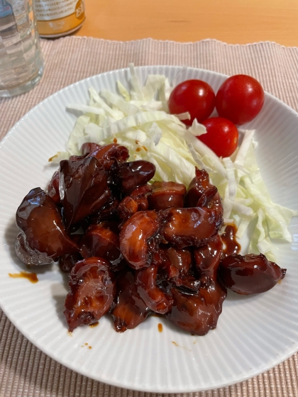 砂肝とレバーが冷蔵庫にあったので作ってみました　甘辛い味でご飯が進み、レバーが苦手な家族も美味しく食べることが出来ました　家にある調味料だけで作れて簡単です