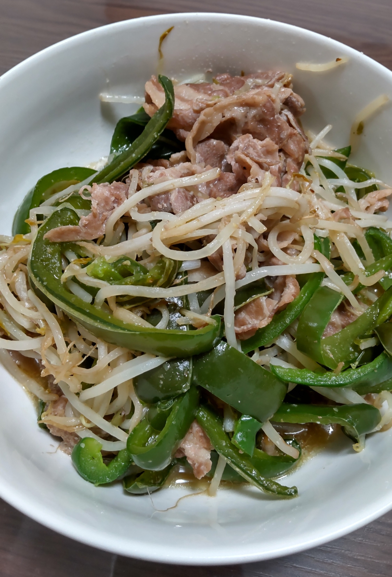 ピーマンもやしの肉野菜炒め