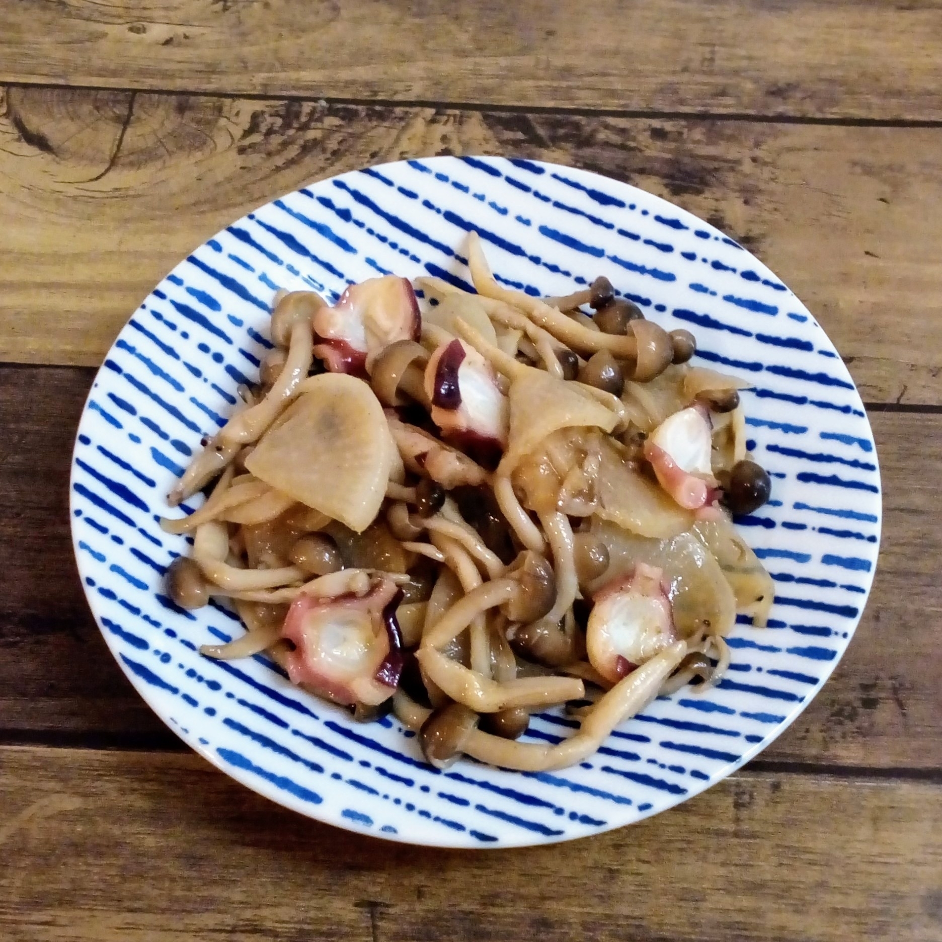 ♪タコと大根のバター醤油炒め