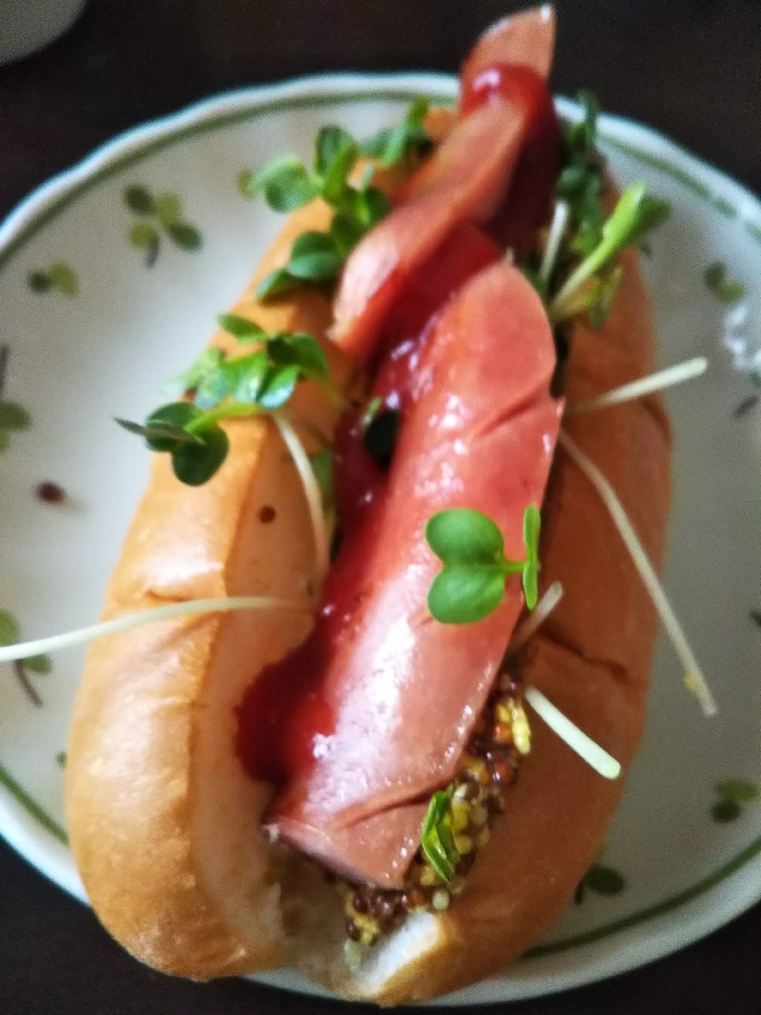 フランクフルトとかいわれのホットドッグロールパン