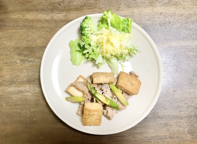 豚こまレシピ　厚揚げとアスパラの生姜焼き