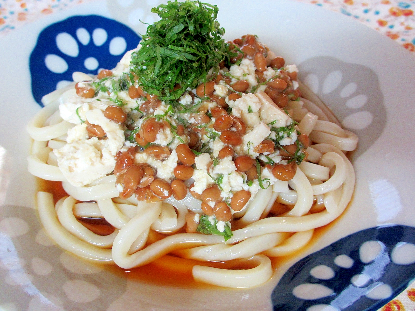梅シソ納豆豆腐のっけ冷やしうどん レシピ 作り方 By Mococo05 楽天レシピ