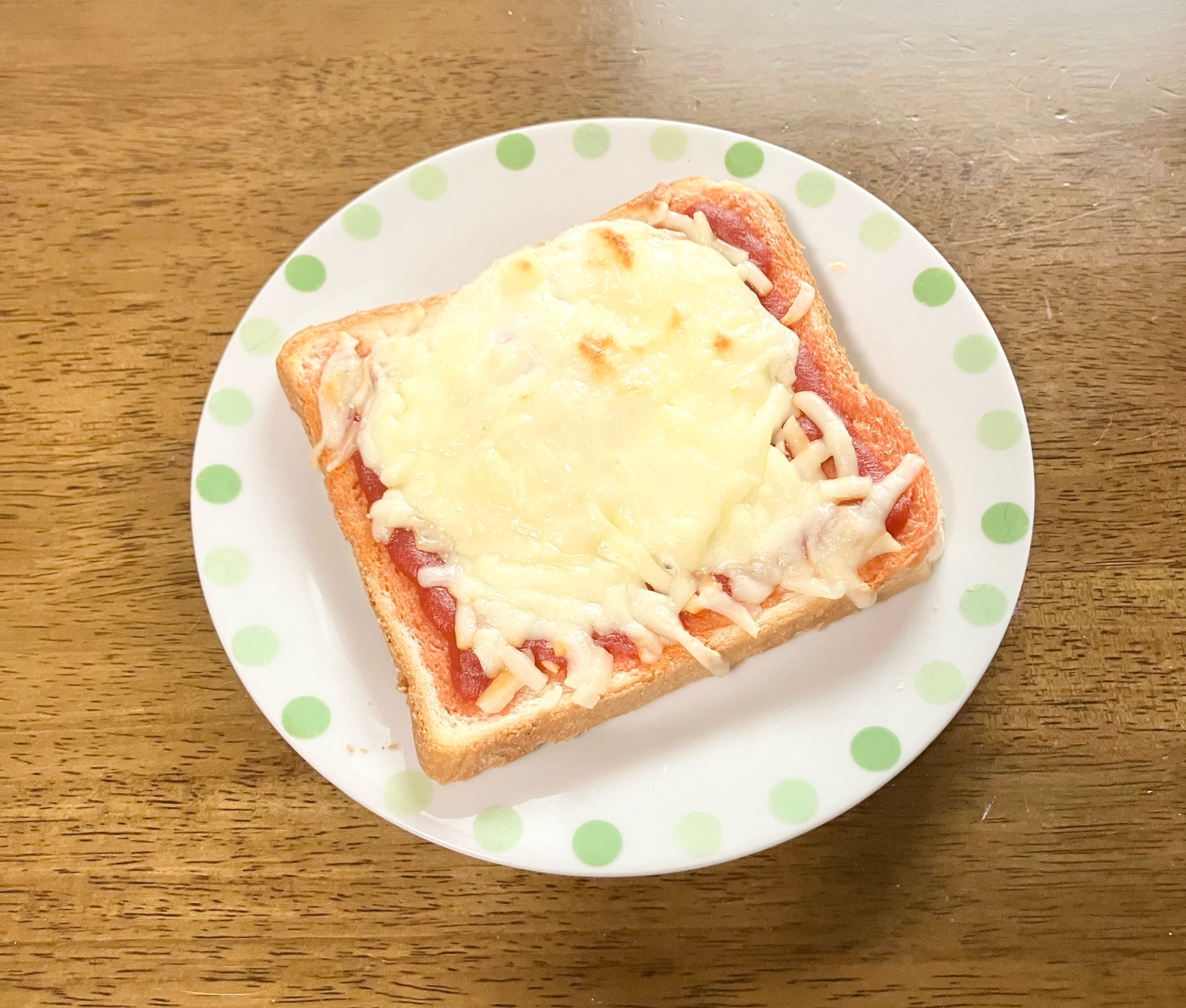 簡単☆目玉焼きチーズトースト