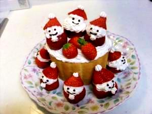 いちごサンタのクリスマスケーキ