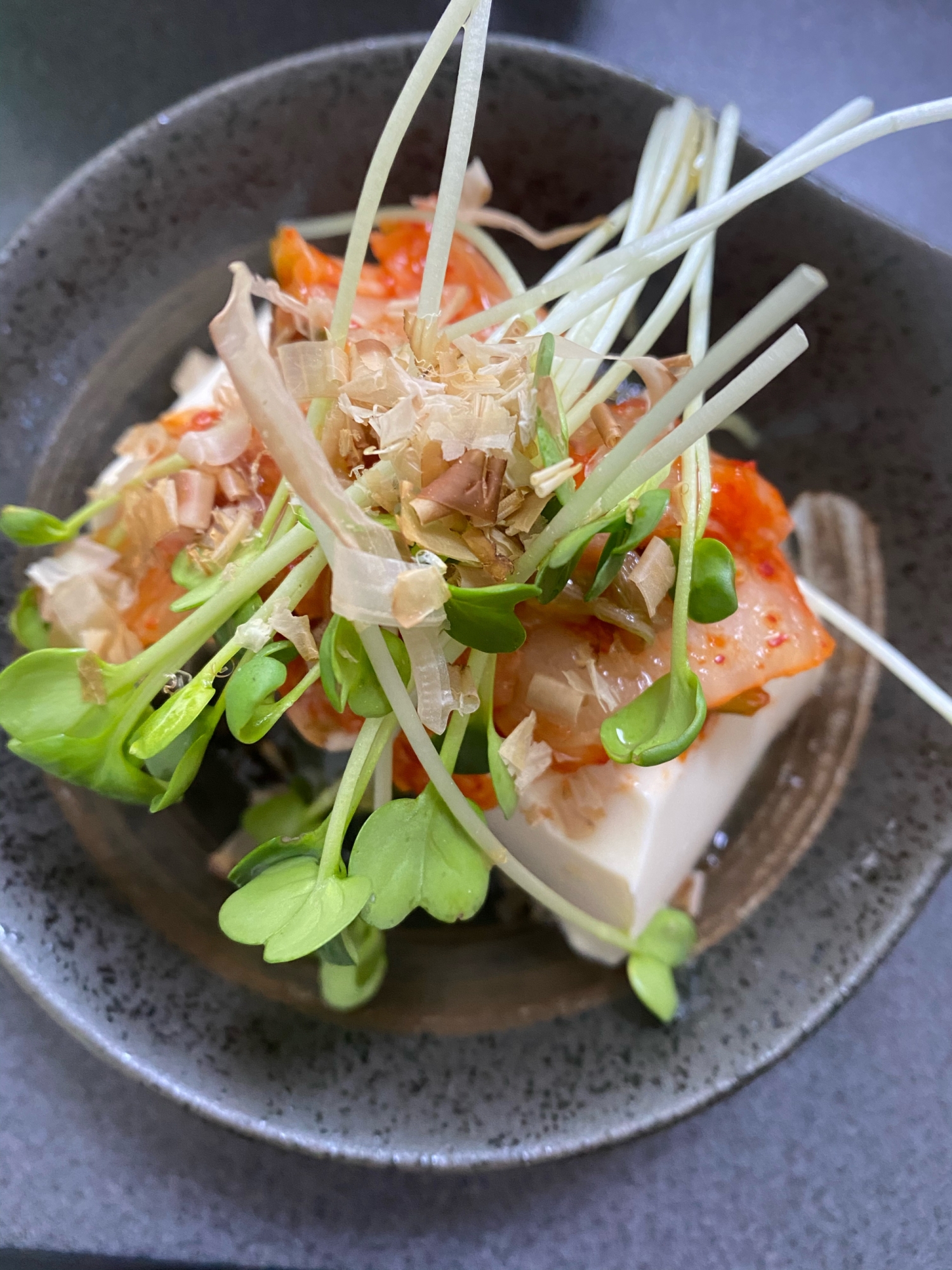 キムチ♪カイワレ大根豆腐